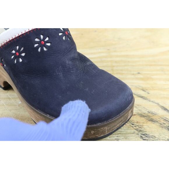 Vintage Tommy Hilfiger Shoes 7.5M Blue Leather Wooden Platform Chunky Y2K Clogs - Picture 9 of 11